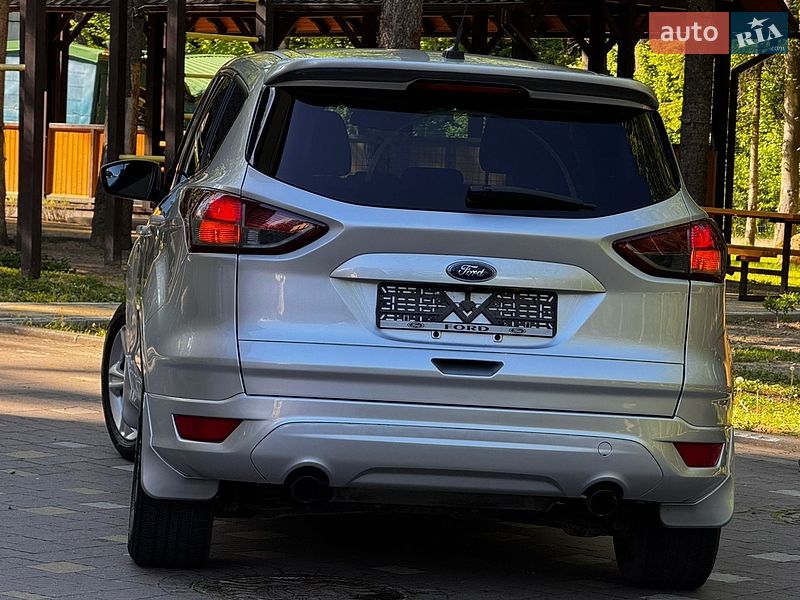 Позашляховик / Кросовер Ford Escape 2015 в Дрогобичі