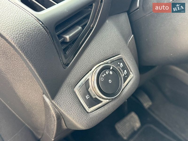 Внедорожник / Кроссовер Ford Escape 2013 в Днепре