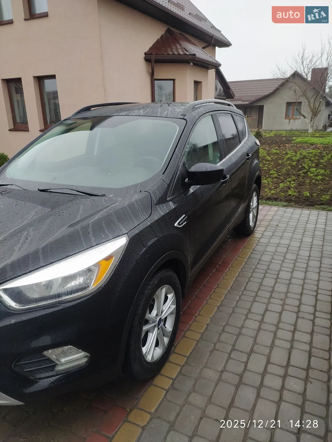 2017 Ford Escape - мініатюра 3
