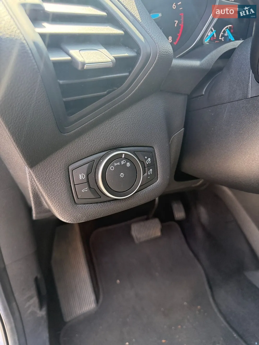 2018 Ford Escape - мініатюра 16
