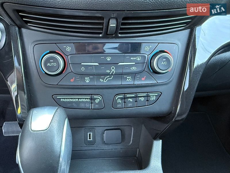 Внедорожник / Кроссовер Ford Escape 2019 в Сумах