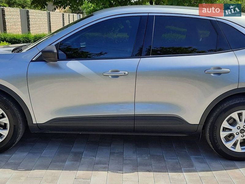Внедорожник / Кроссовер Ford Escape 2024 в Харькове