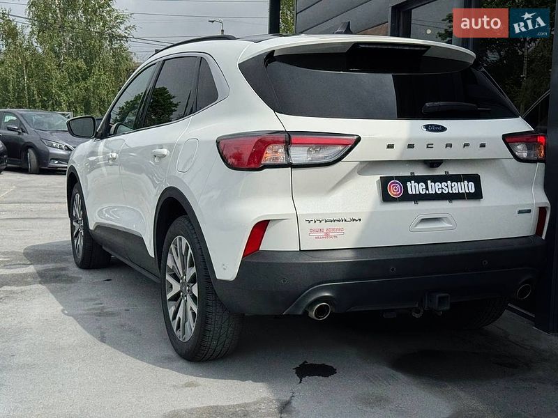 Позашляховик / Кросовер Ford Escape 2020 в Рівному