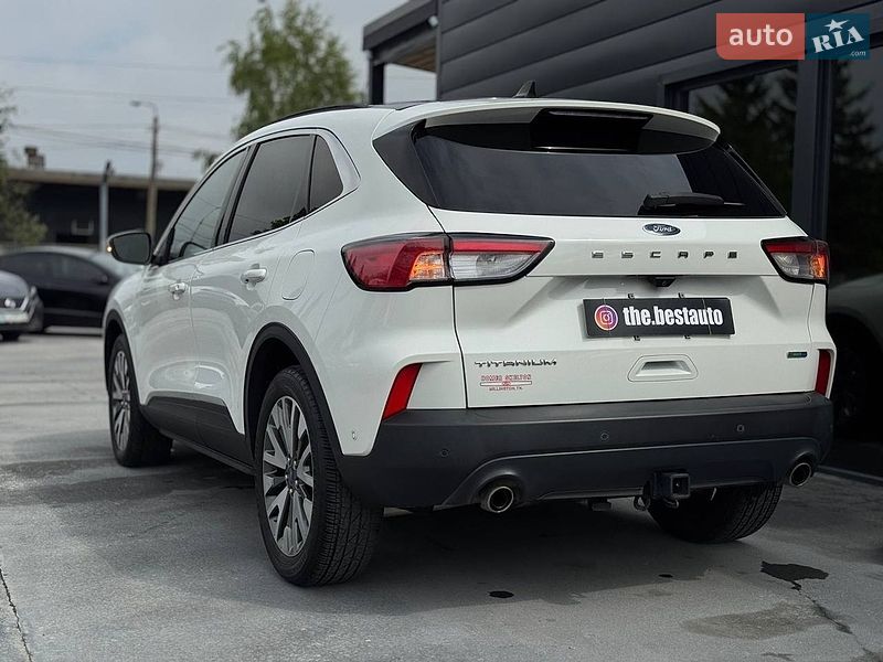 Позашляховик / Кросовер Ford Escape 2020 в Рівному