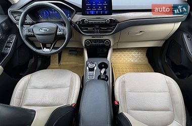 Позашляховик / Кросовер Ford Escape 2020 в Рівному