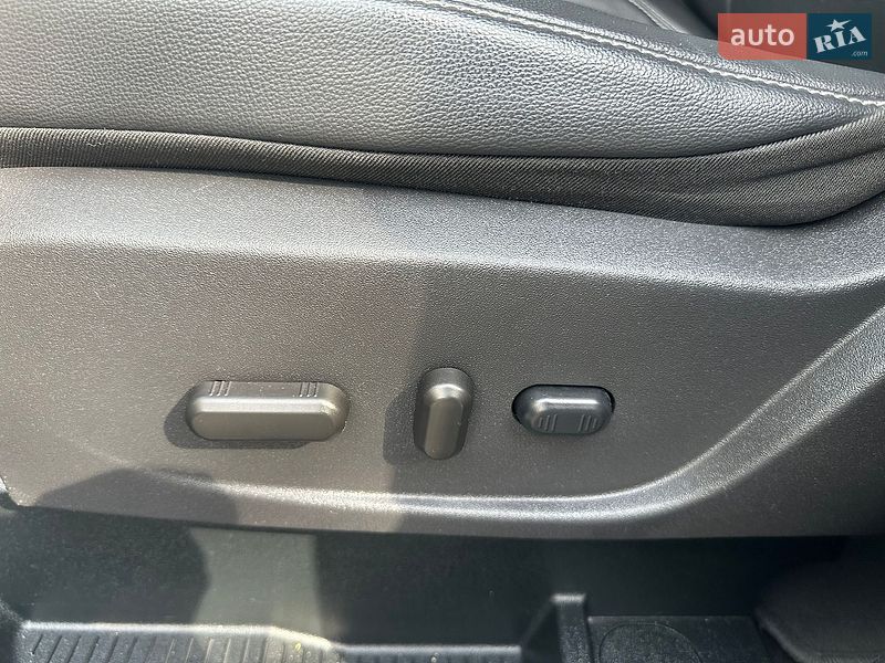 Внедорожник / Кроссовер Ford Escape 2018 в Одессе