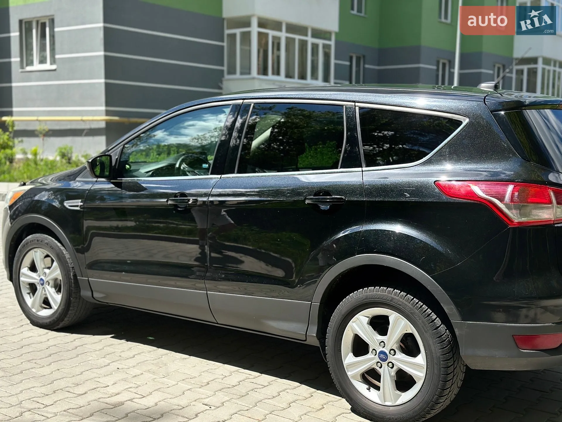 2012 Ford Escape - мініатюра 2
