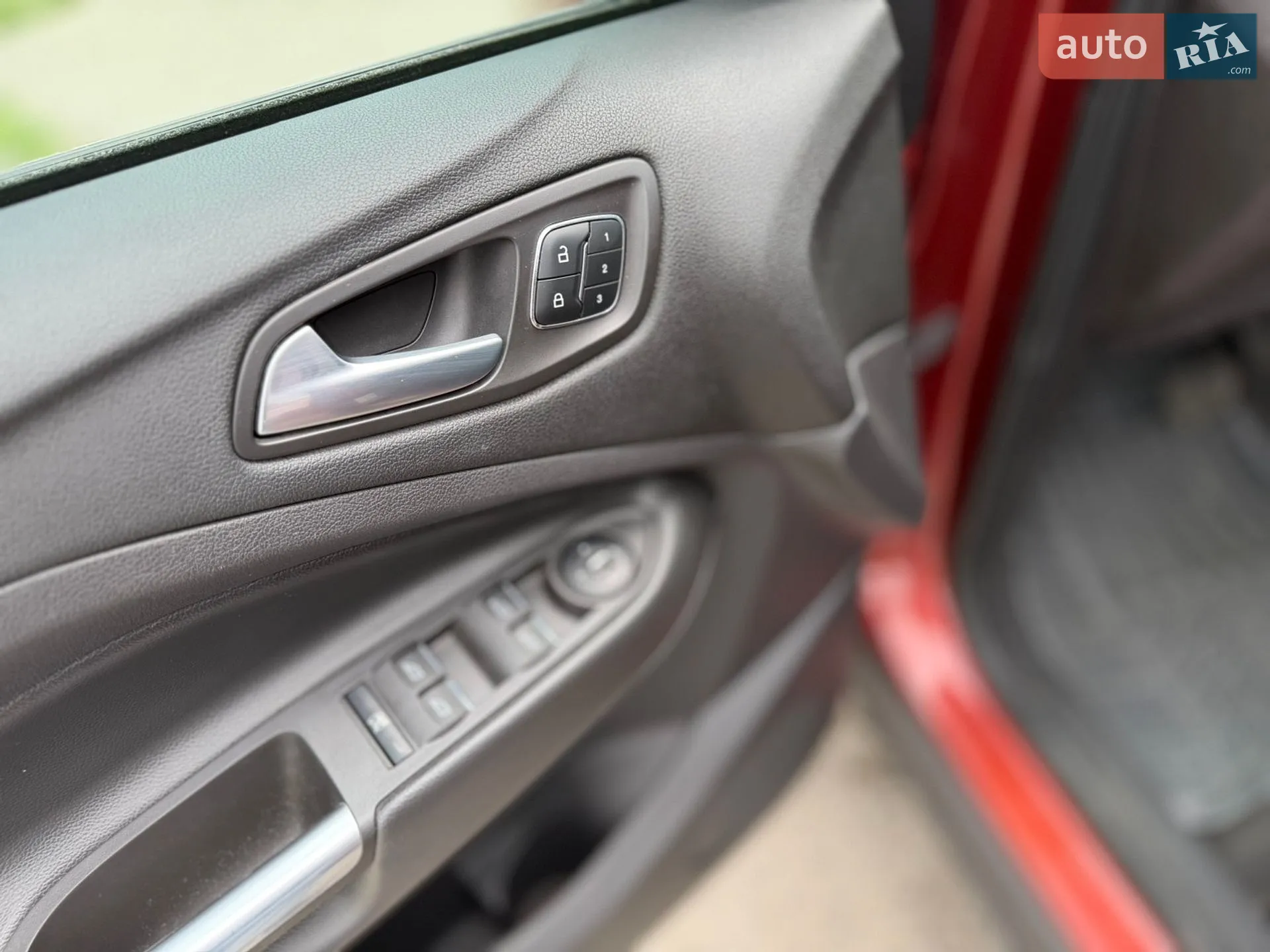 2013 Ford Escape - мініатюра 19
