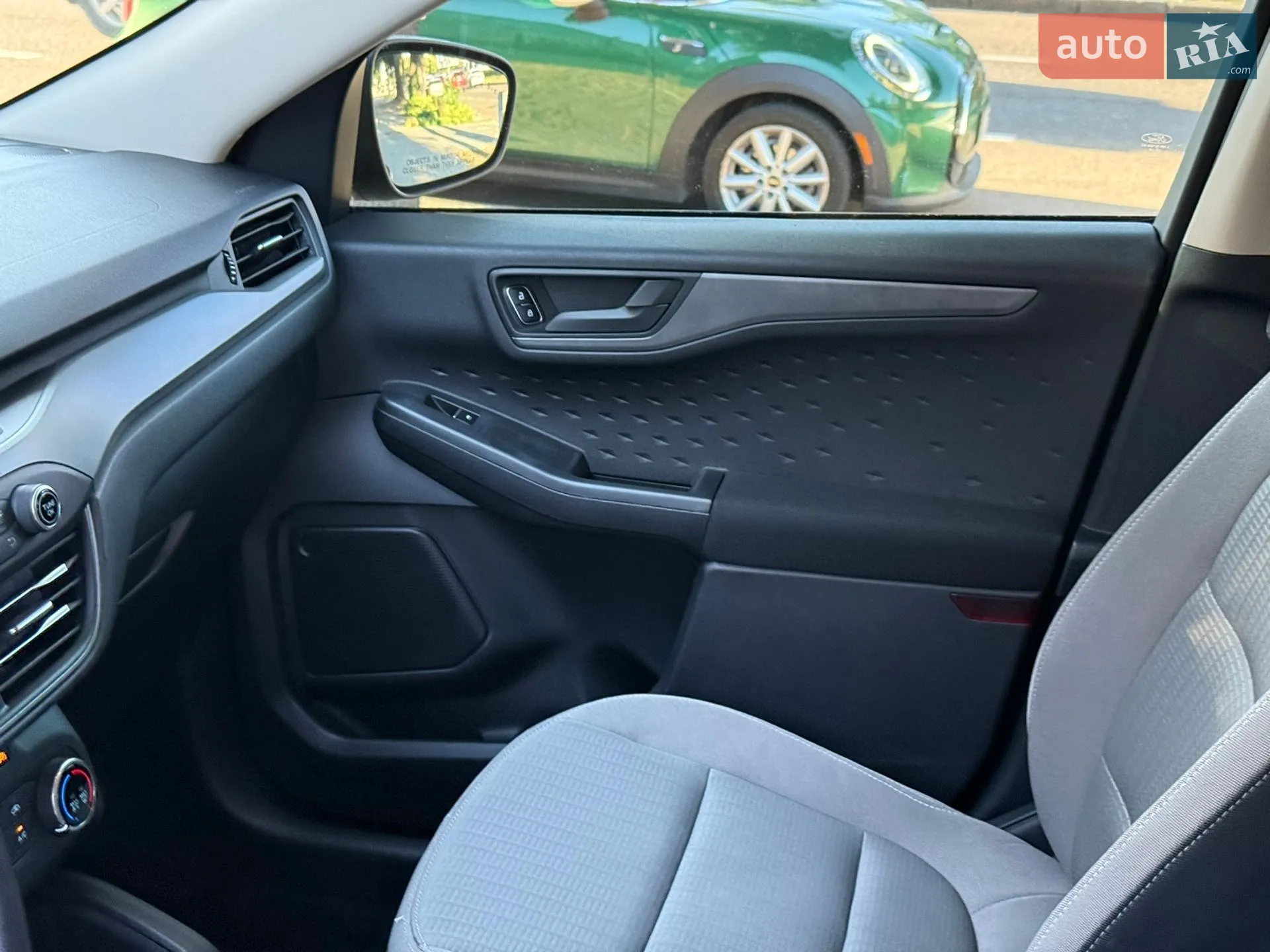 2020 Ford Escape - мініатюра 18