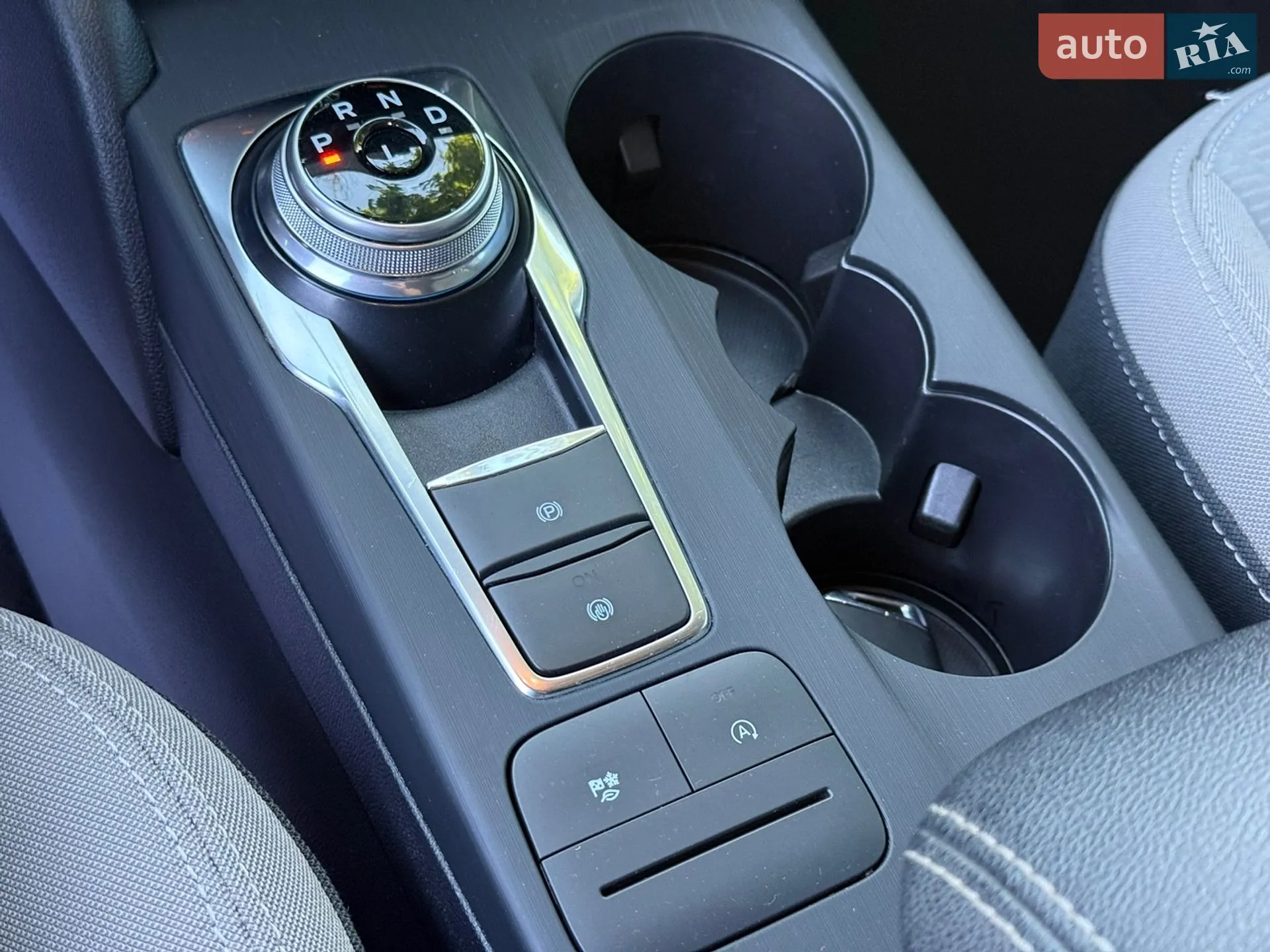 2020 Ford Escape - мініатюра 28