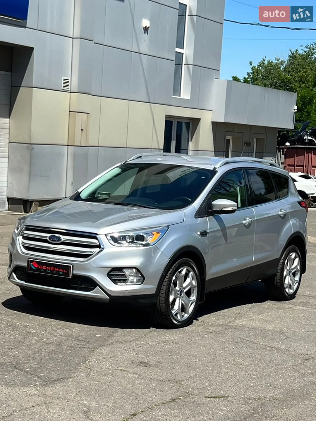 2019 Ford Escape - фото 1