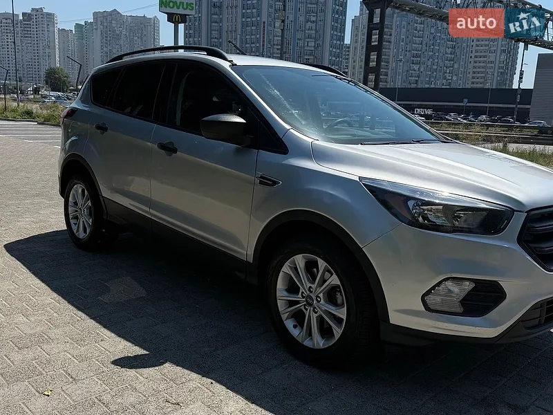 Ford Escape 2019 VIN 1FMCU0F73KUA89544 фото оголошення 10 з 79