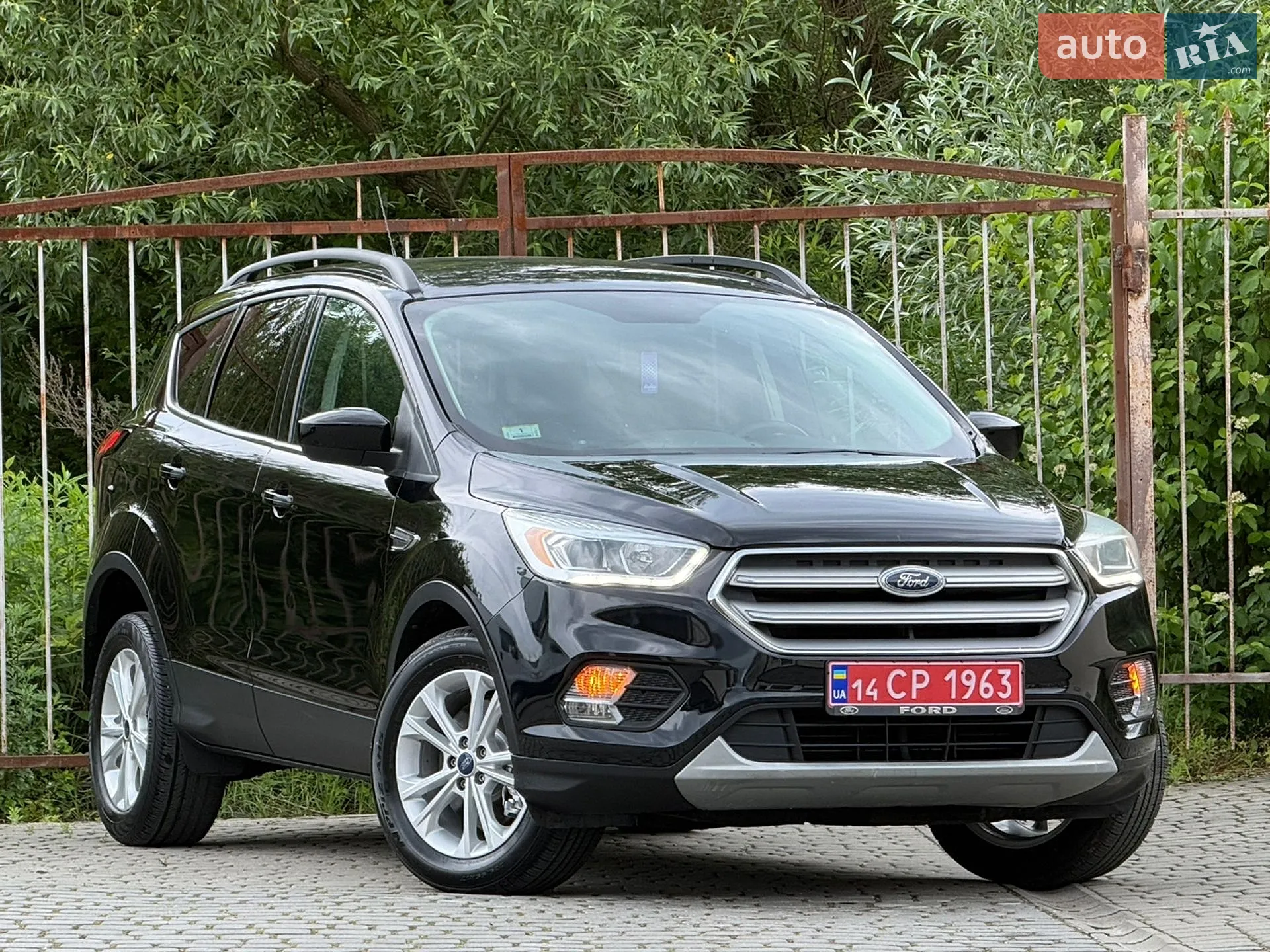 2019 Ford Escape - мініатюра 2
