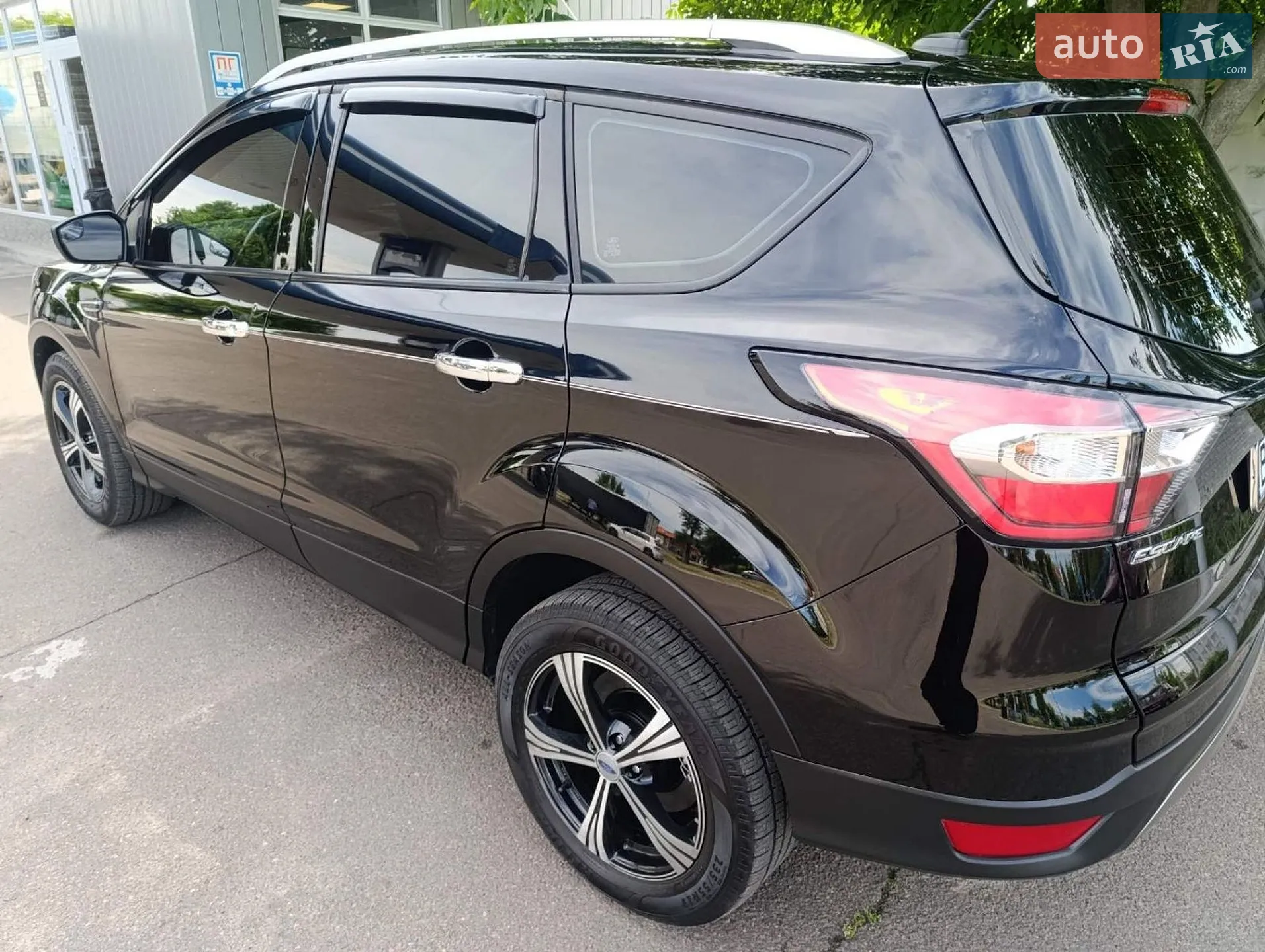2017 Ford Escape - мініатюра 12