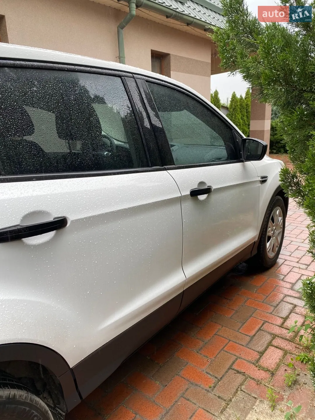 Ford Escape 2015 VIN 1FMCU0F78GUB31469 фото оголошення 8 з 36