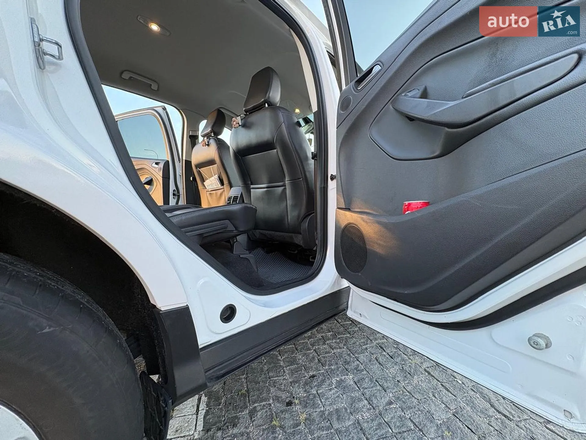 2017 Ford Escape - мініатюра 6