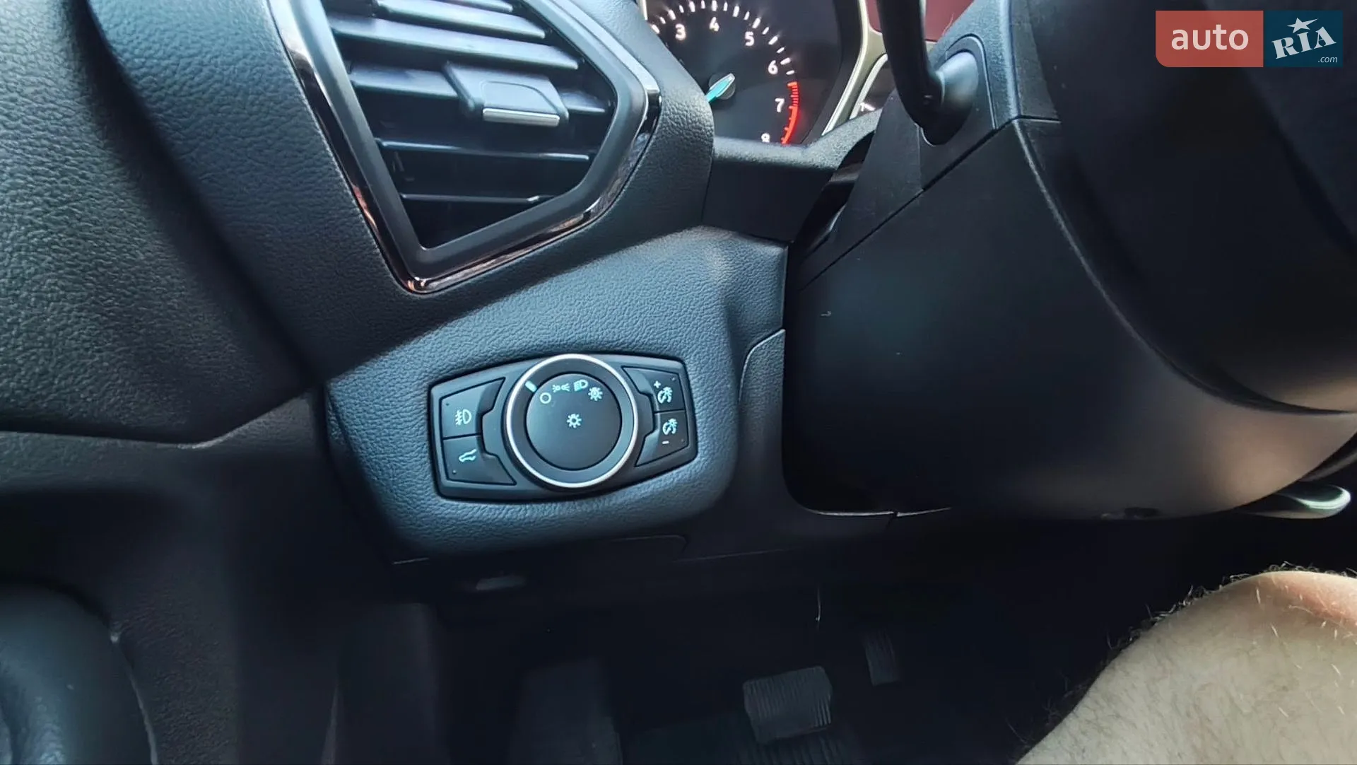 2018 Ford Escape - мініатюра 32
