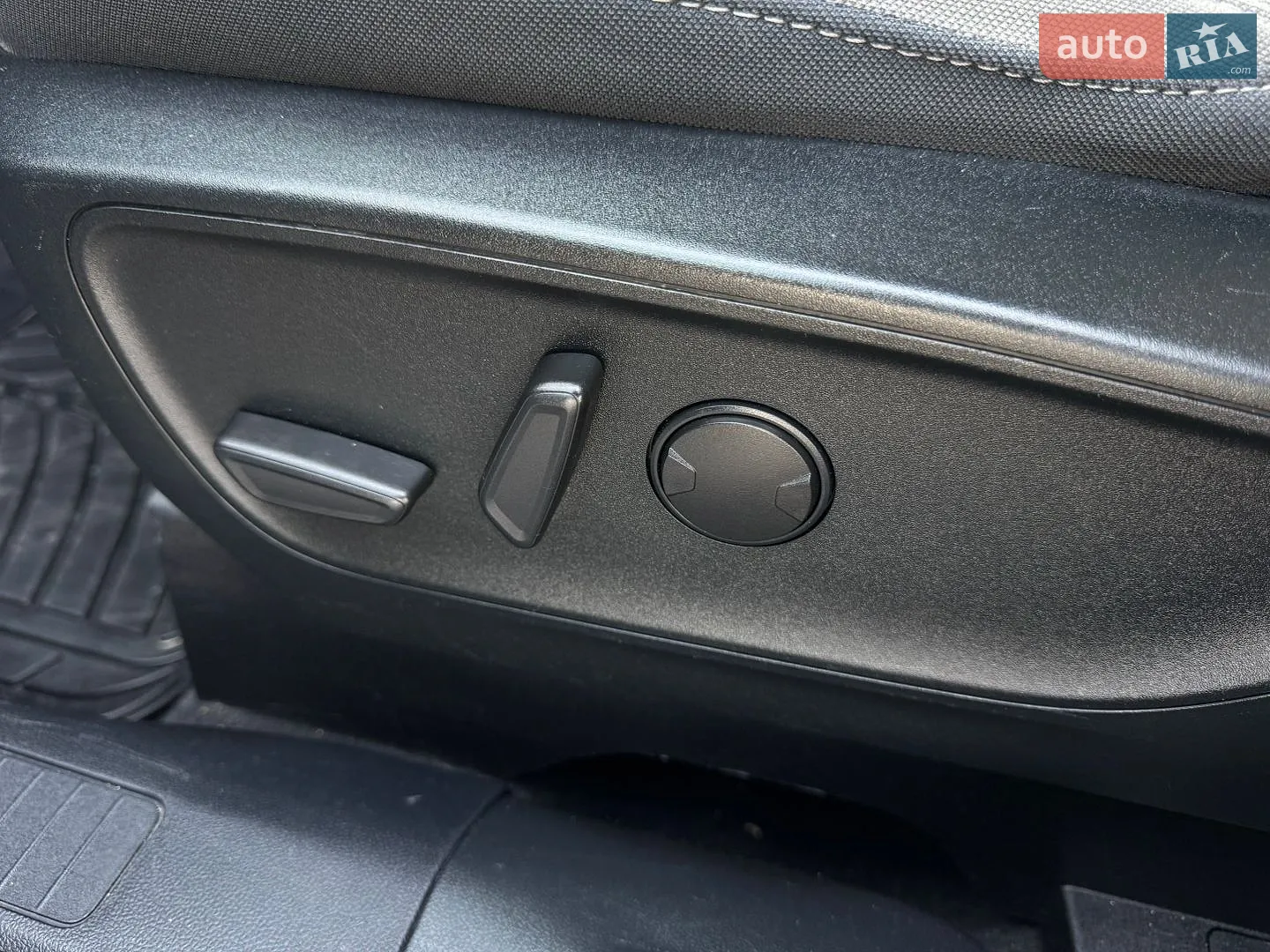 2019 Ford Escape - мініатюра 16