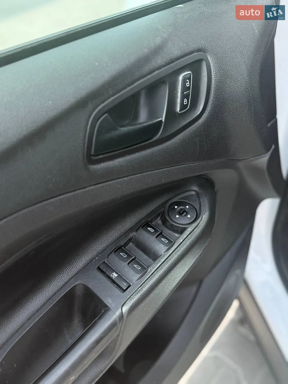 2014 Ford Escape - мініатюра 11
