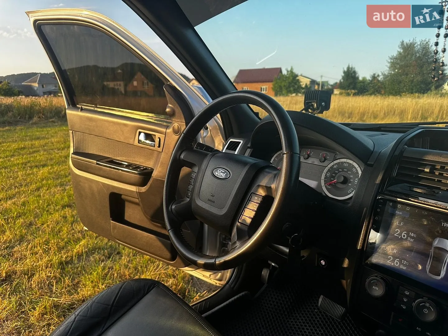 2010 Ford Escape - мініатюра 38