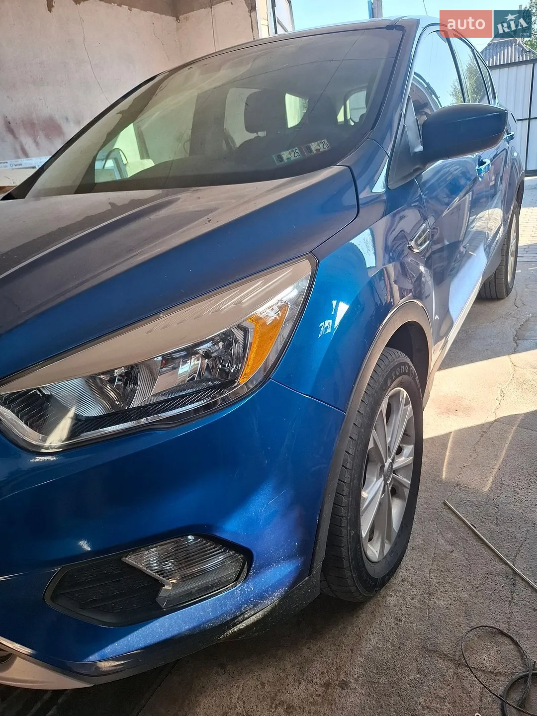 2017 Ford Escape - мініатюра 2
