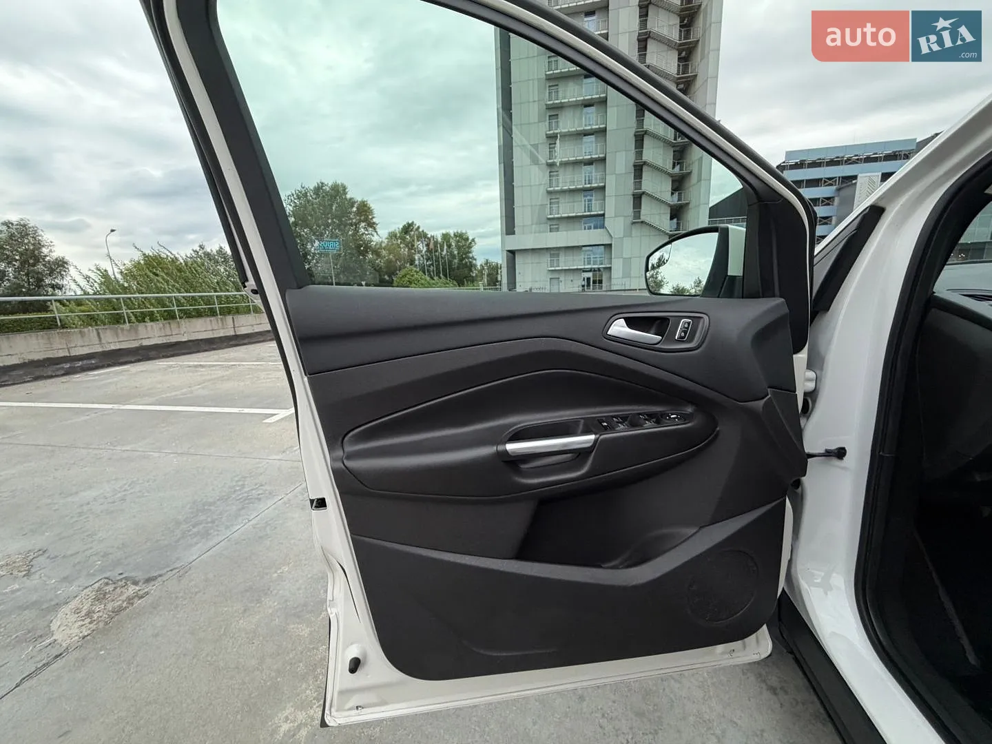 2016 Ford Escape - мініатюра 25
