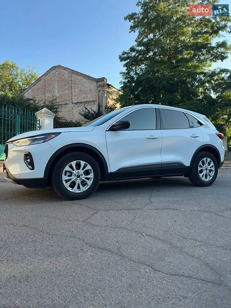 2023 Ford Escape - мініатюра 3