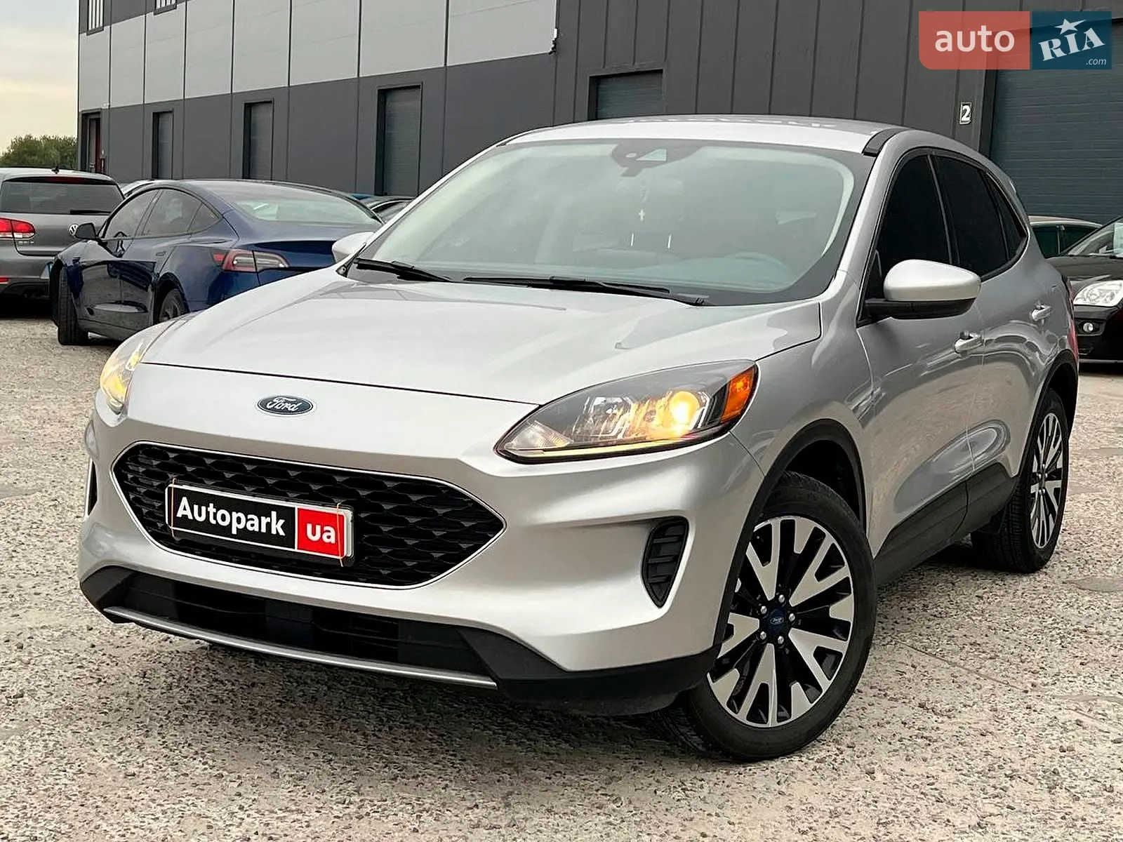 2020 Ford Escape - фото 1