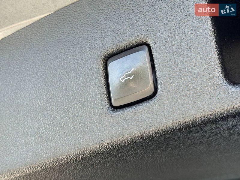 Позашляховик / Кросовер Ford Escape 2021 в Рівному