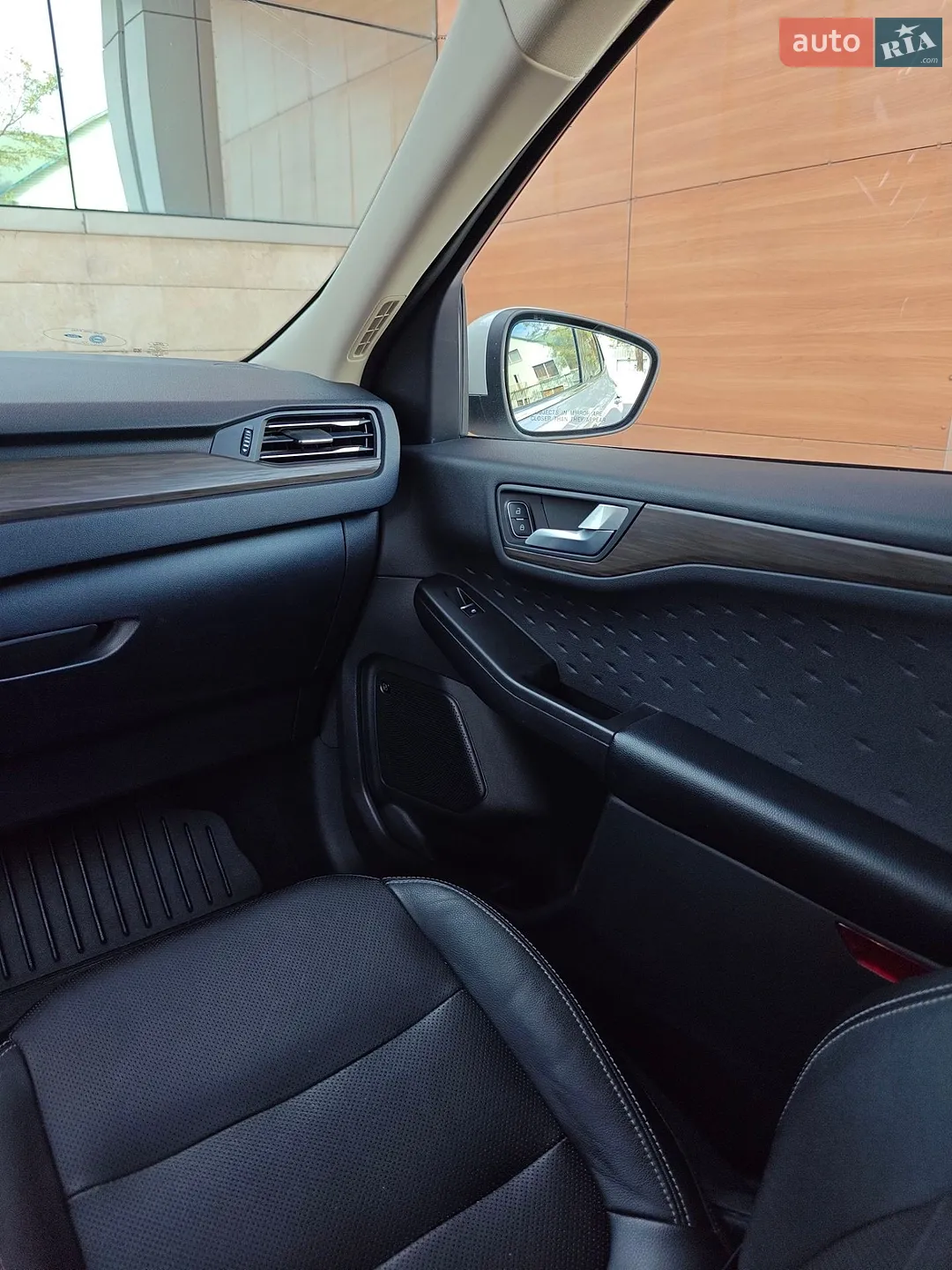 2020 Ford Escape - мініатюра 34