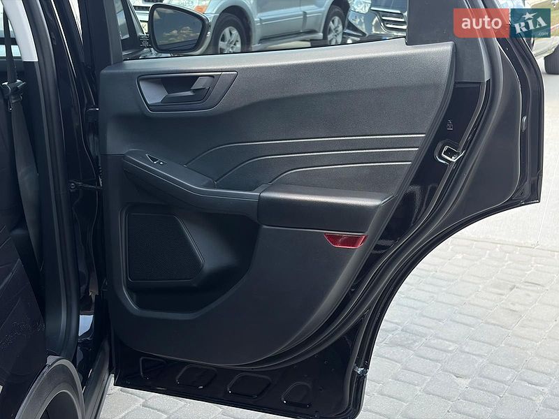 Позашляховик / Кросовер Ford Escape 2021 в Львові