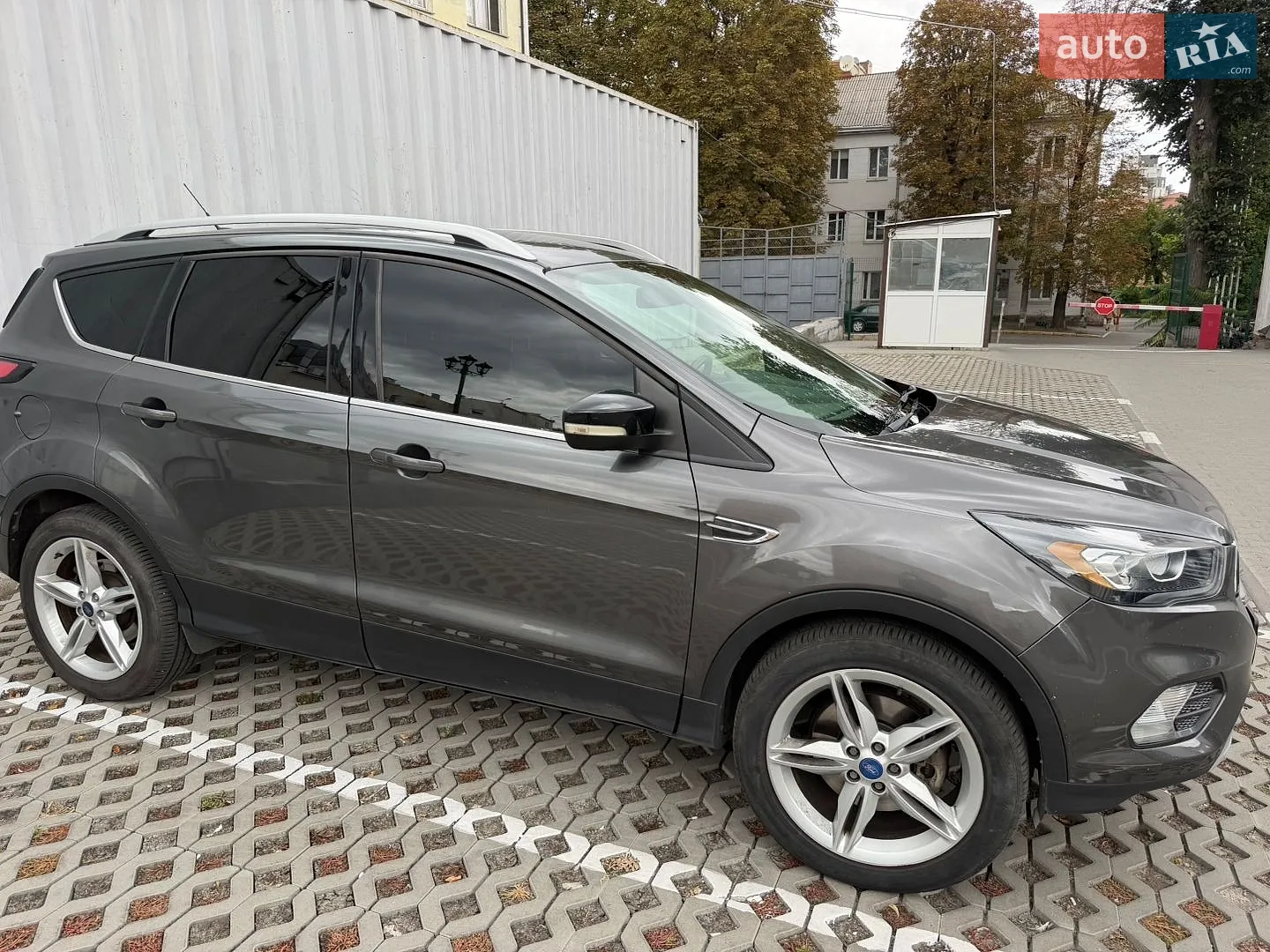2017 Ford Escape - мініатюра 2