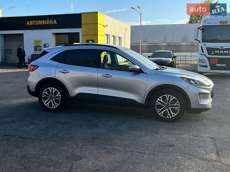 Позашляховик / Кросовер Ford Escape 2019 в Василькові