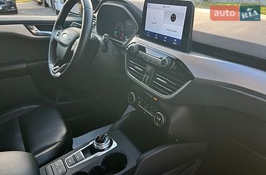 Позашляховик / Кросовер Ford Escape 2019 в Василькові