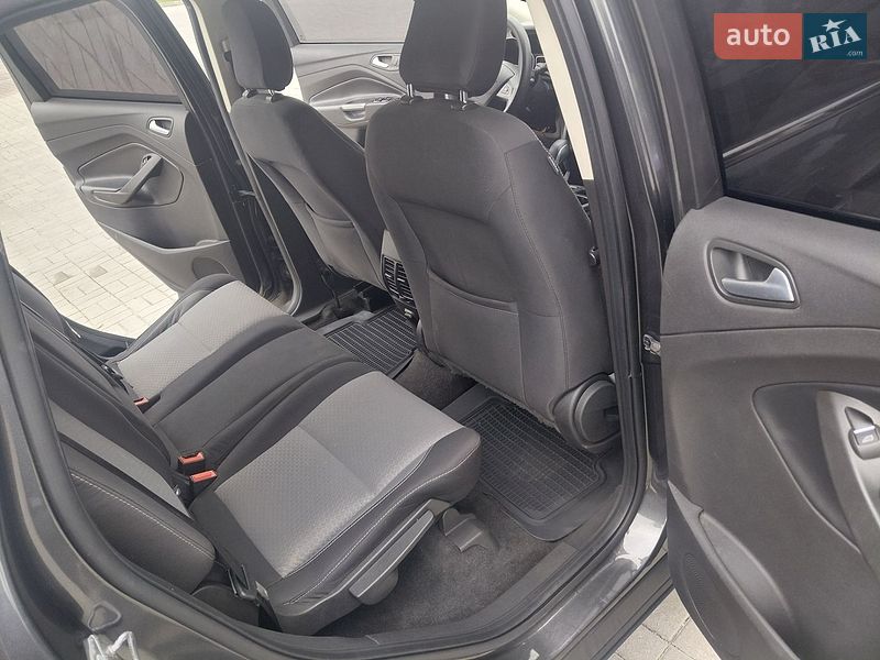 Внедорожник / Кроссовер Ford Escape 2019 в Днепре