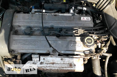 Хэтчбек Ford Escort 1997 в 