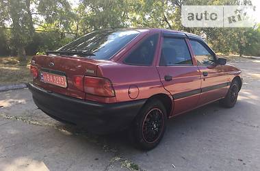 Седан Ford Escort 1997 в Энергодаре