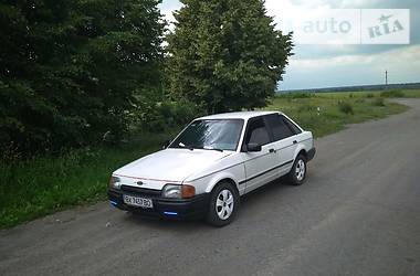 Хэтчбек Ford Escort 1989 в Виннице