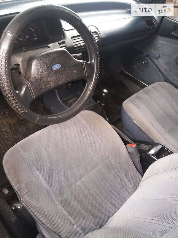 Универсал Ford Escort 1993 в Марганце