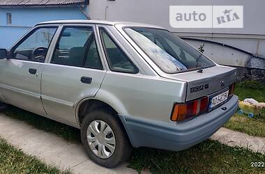 Хетчбек Ford Escort 1988 в Виноградові