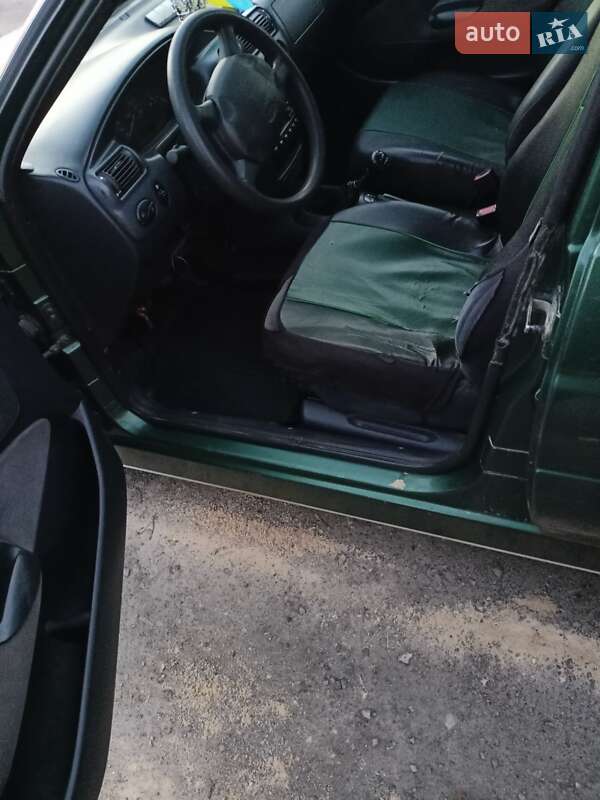 Универсал Ford Escort 1998 в Коростене