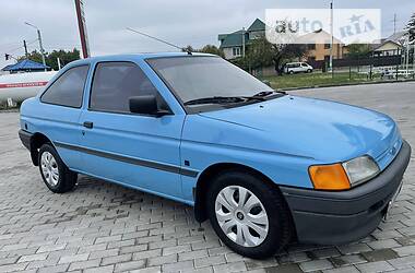Хетчбек Ford Escort 1991 в 