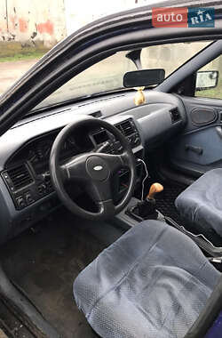 Хетчбек Ford Escort 1991 в Березному