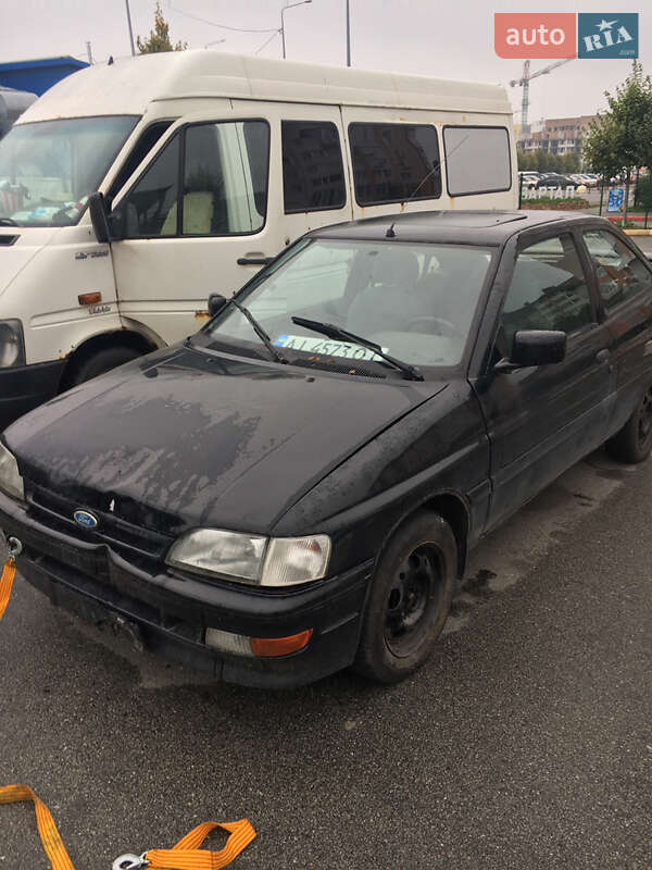 Хэтчбек Ford Escort 1992 в Киеве фото 5 Хэтчбек Ford Escort 1992 в Киеве