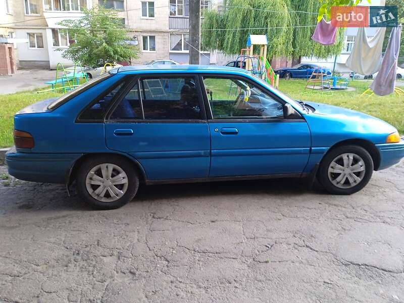 Хэтчбек Ford Escort 1994 в Василькове