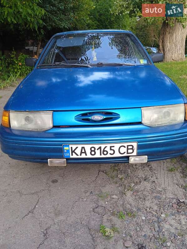 Хэтчбек Ford Escort 1994 в Василькове