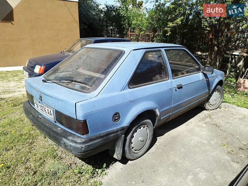Хэтчбек Ford Escort 1987 в Ровно
