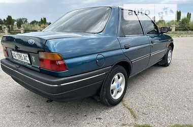 Седан Ford Escort 1994 в 