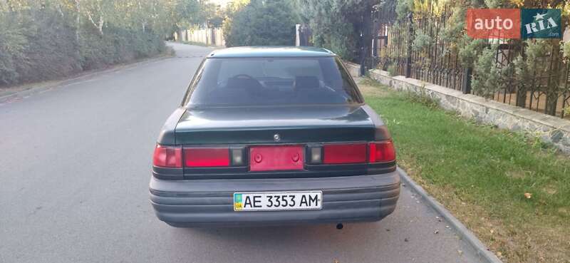 Седан Ford Escort 1993 в Дніпрі