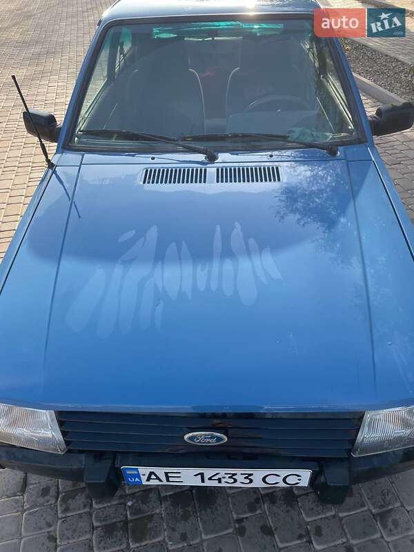 Хэтчбек Ford Escort 1985 в Кривом Роге